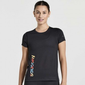 Saucony Stopwatch Graphic Kurzes Sleeve T-Shirt Damen Schwarz | SCHWEIZ NGCTE